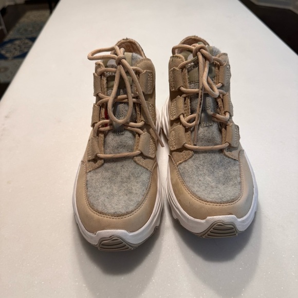 NEW SOREL Women’s Kinetic Breakthru Caribou Waterproof Boot US 6 EU 37 Beige - Picture 2 of 13